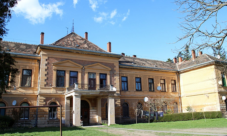 Gothard-Kastély, Hungary